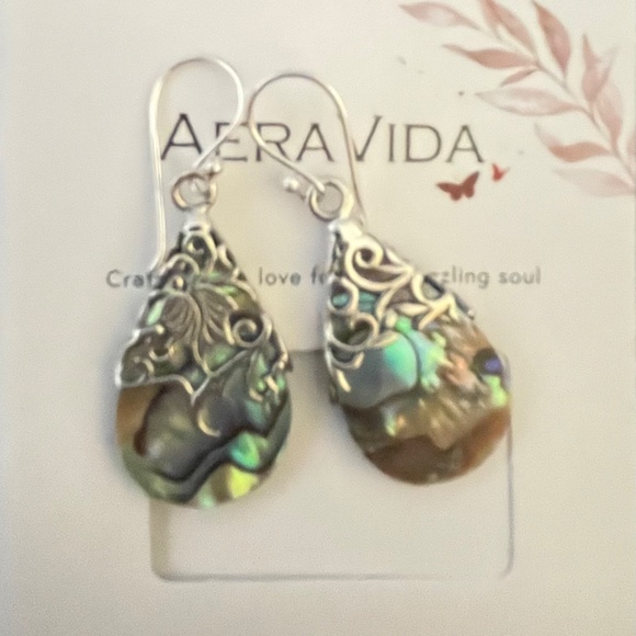 Floral Vine Teardrop silver earrings - Picture 2 of 2